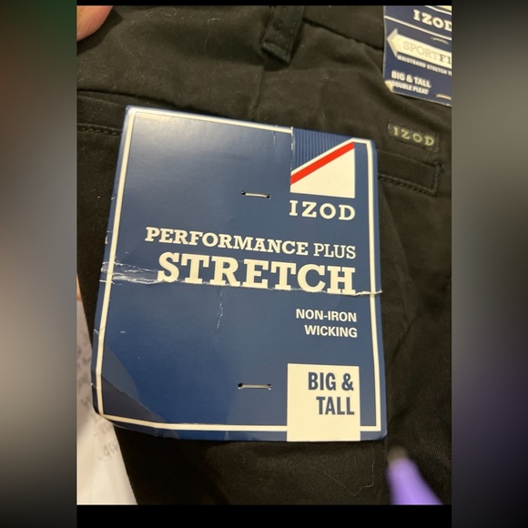 IZOD Big & Tall Double Pleat Pants - Black W52 x L30 - Picture 2 of 4
